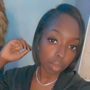 Meet your Posher, Tenesha